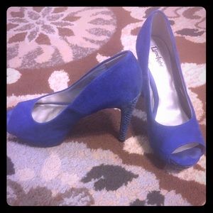 Blue suede pumps!